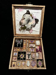 Real Butterfly Gift Box with Vintage Trinkets – Handmade Purple Collection